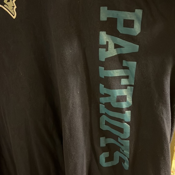 New England Patriots short sleeve shirt size 4 XL tall - Picture 2 of 4